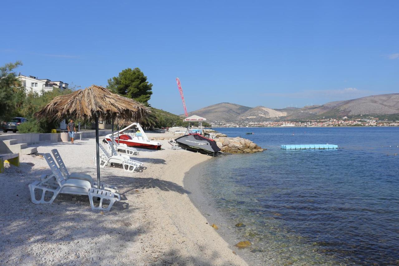 Apartments By The Sea Mastrinka, Ciovo - 4647 Trogir Exterior foto