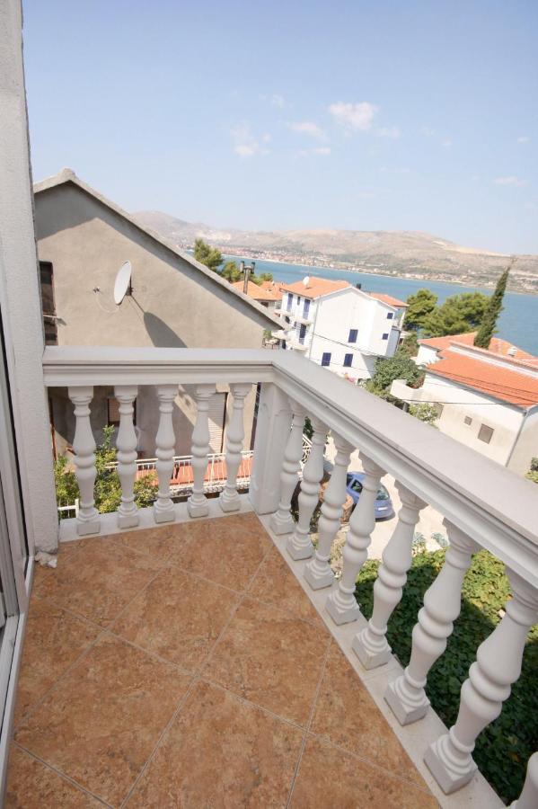 Apartments By The Sea Mastrinka, Ciovo - 4647 Trogir Exterior foto